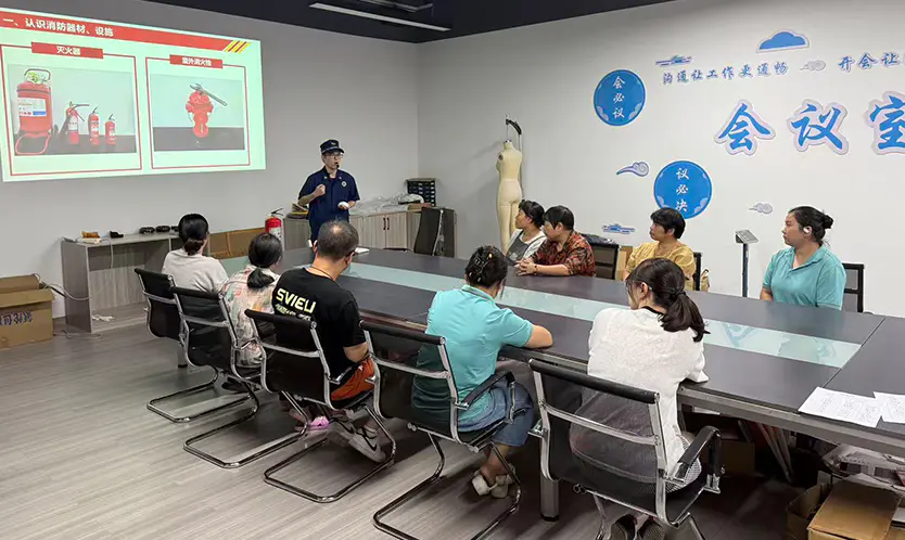 Hỗ trợ đào tạo và kiểm tra tuân thủ xã hội